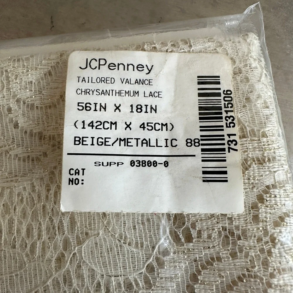 VTG JCPenny Floral Rose Lace Curtain Valance Panel Metallic Gold Accents 56X18